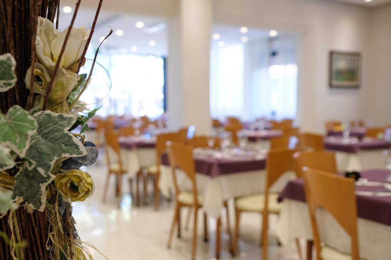 Hotel Astra 里乔内 外观 照片