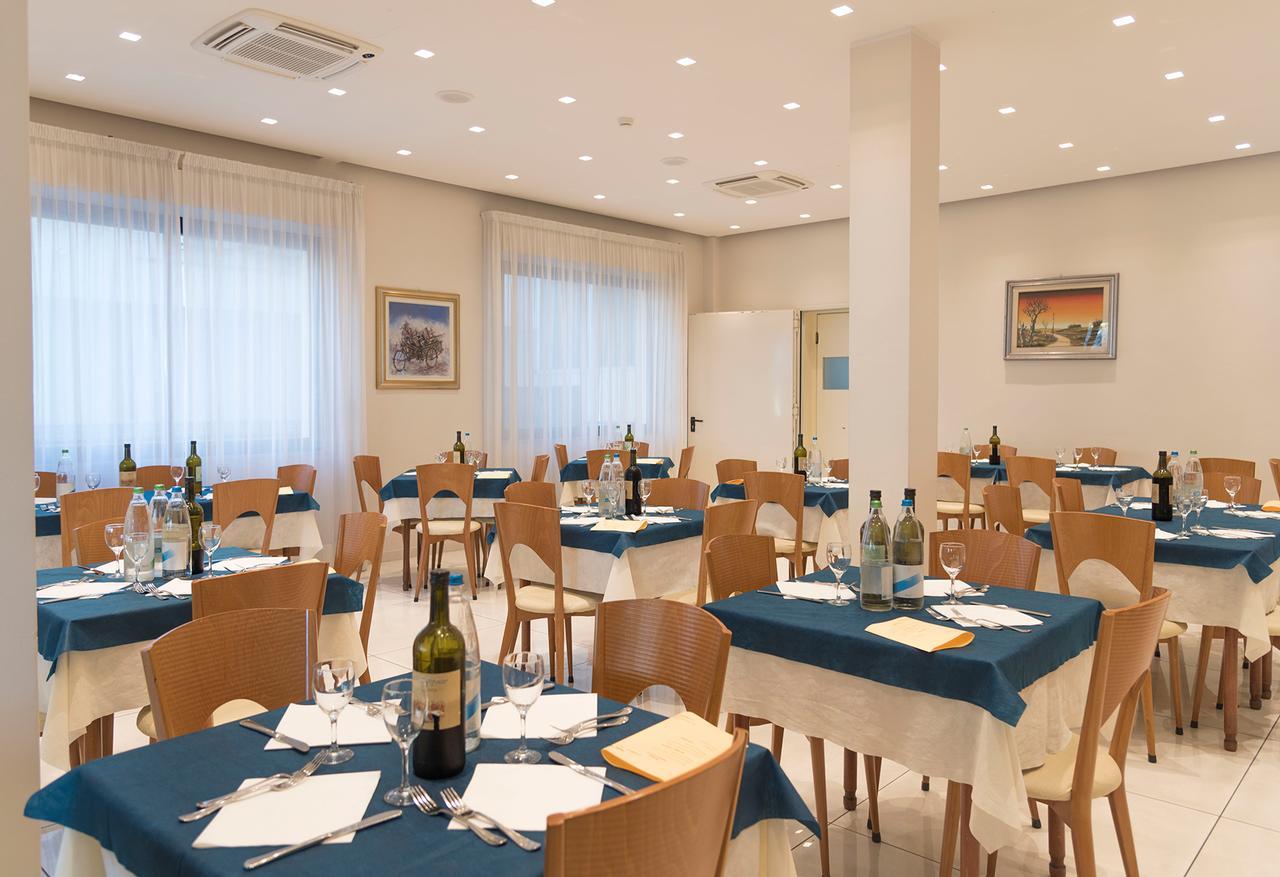 Hotel Astra 里乔内 外观 照片